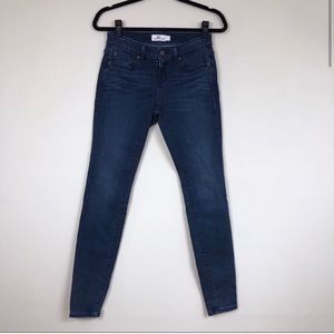EUC Vineyard Vines Dark Wash Skinny Jeans 🐳